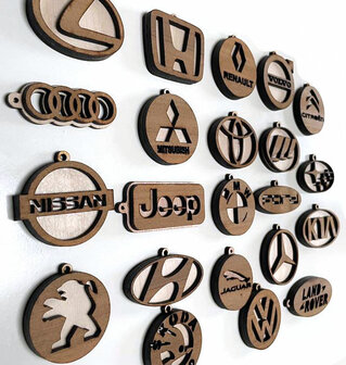 Sleutelhangers van hout 