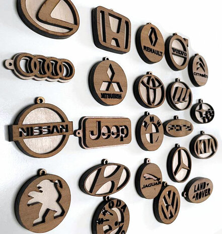 Sleutelhangers van hout 