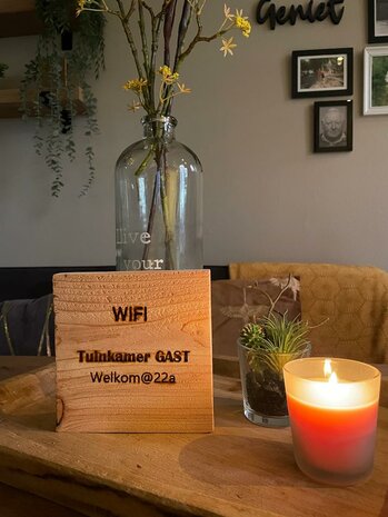 Houten WiFi bordje 