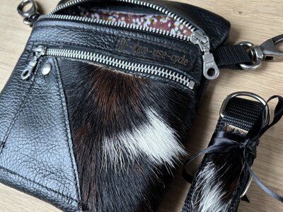  Leren Heuptas Vacht, inclusief riemkoord en sleutelhanger! 